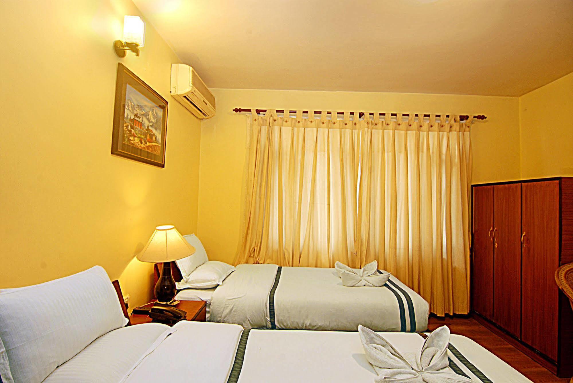 Hotel Amaryllis Catmandu Exterior foto